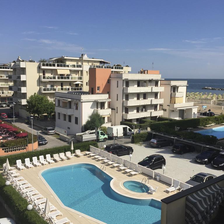 Park Hotel Serena Viserbella di Rimini Esterno foto