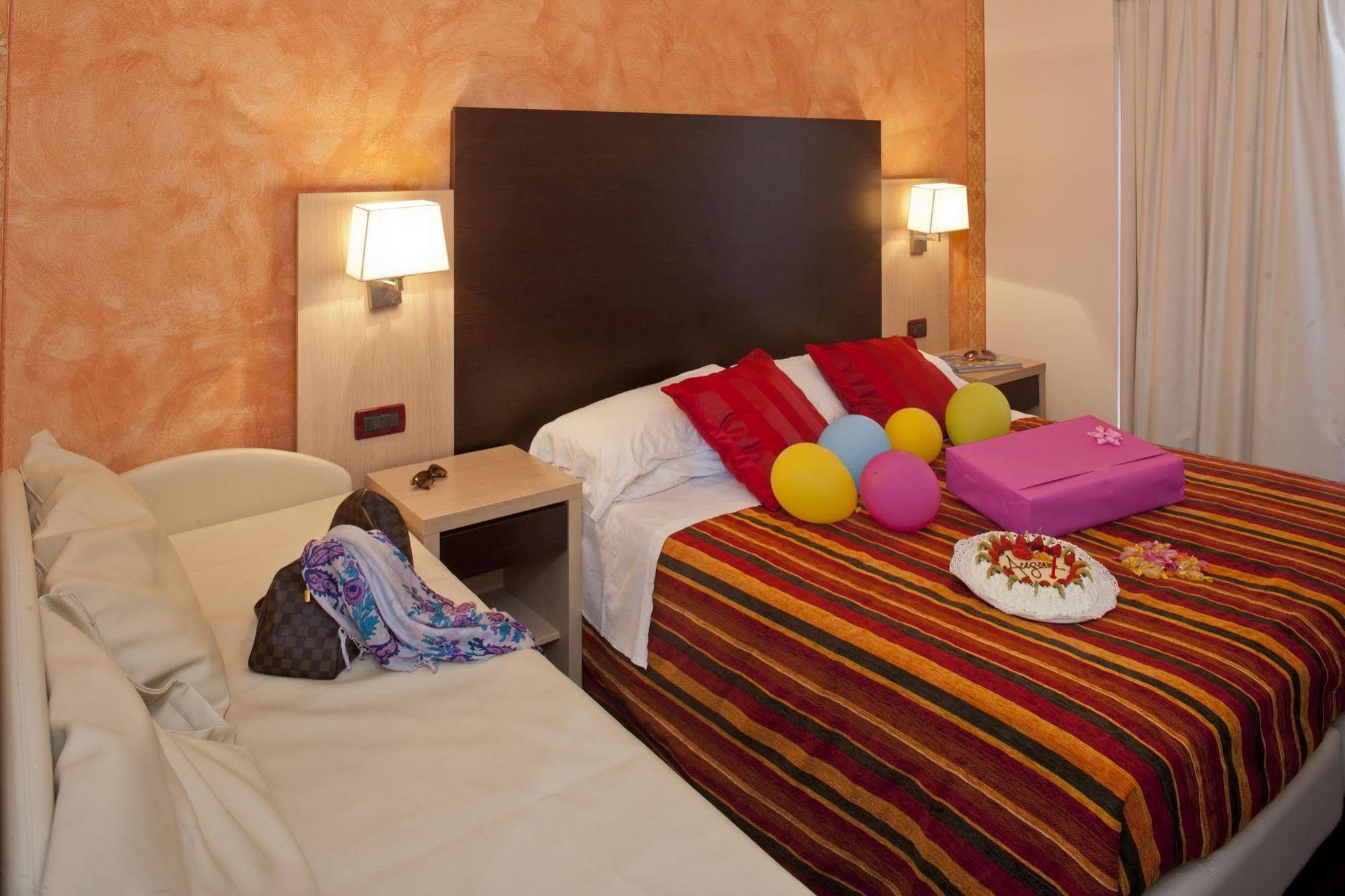 Park Hotel Serena Viserbella di Rimini Esterno foto